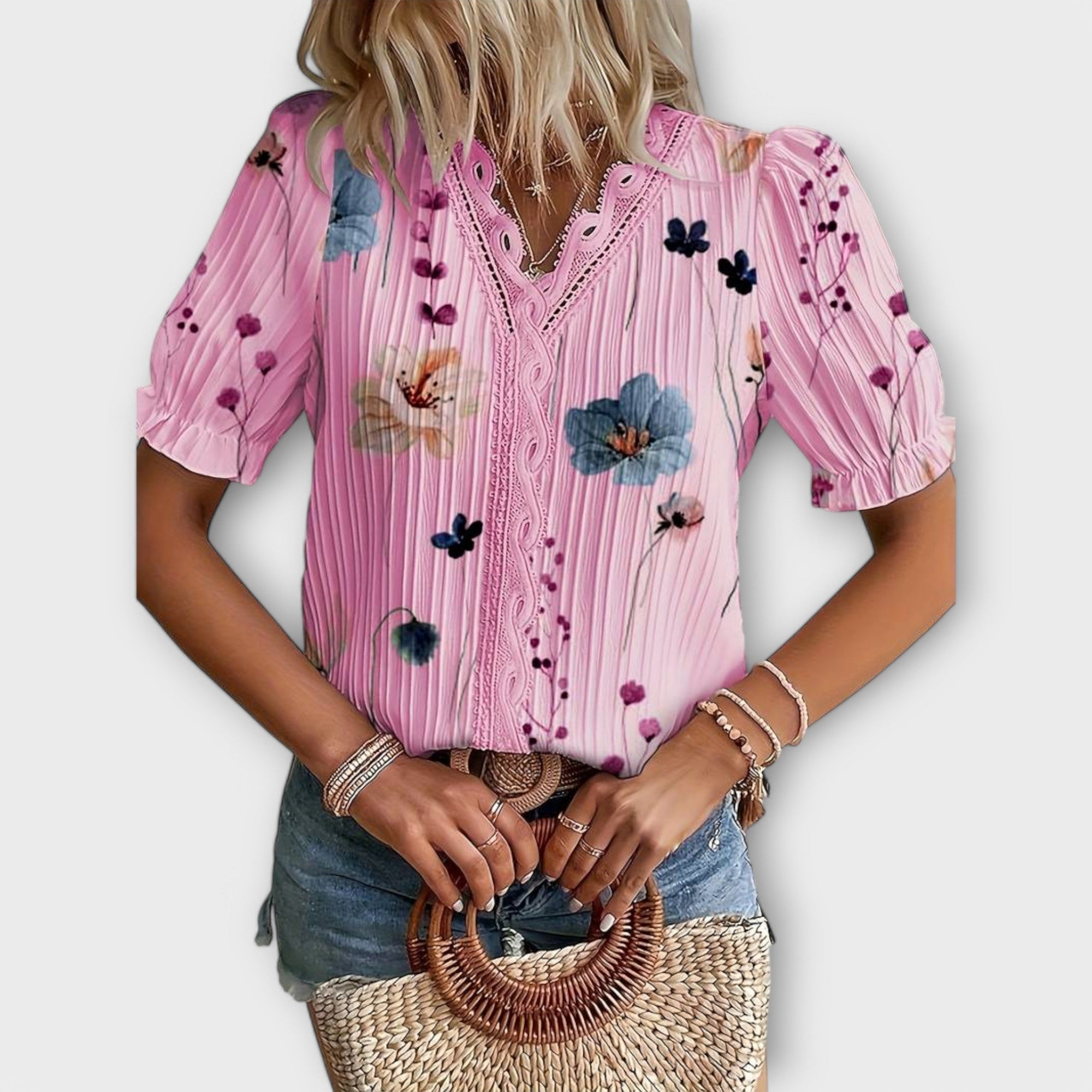 Bruna - Blusa elegante com um decote pontiagudo