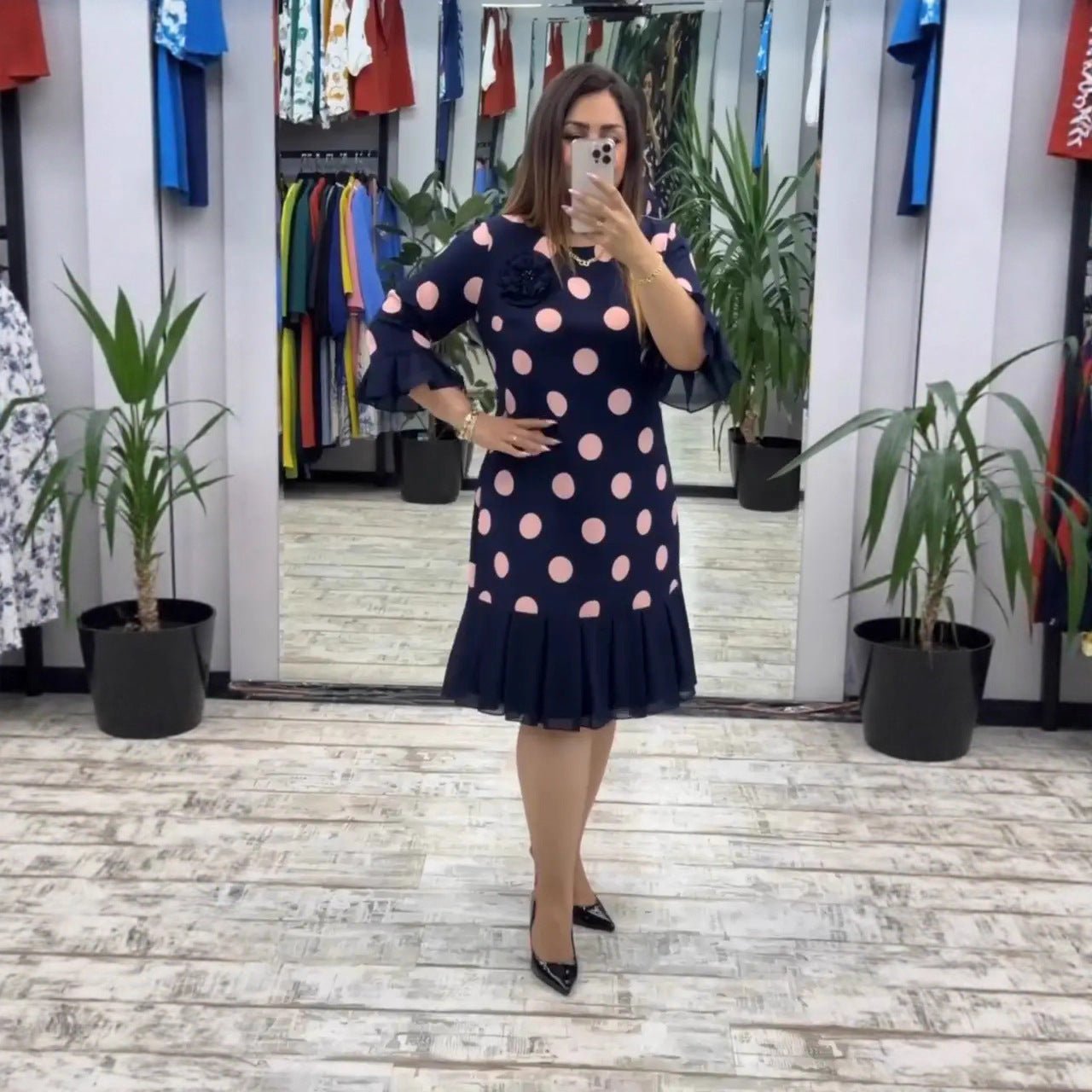 Vitória | Vestido elegante ás bolinhas