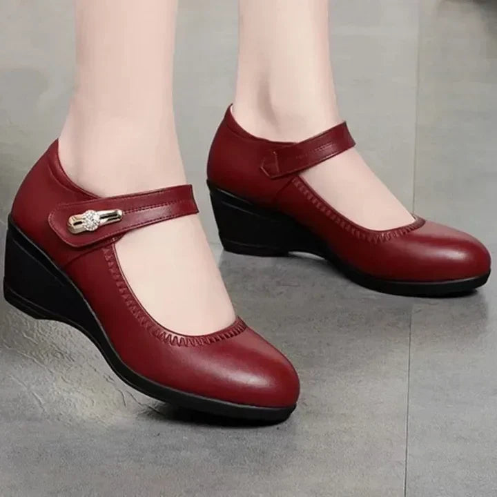 Lídia – Sapatos Confortáveis com Salto Médio