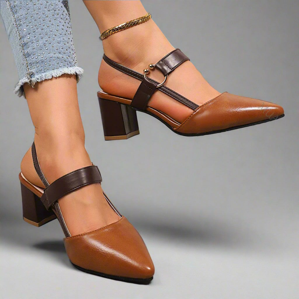 Fernanda – Sapatos Elegantes de Salto com Detalhe Dourado