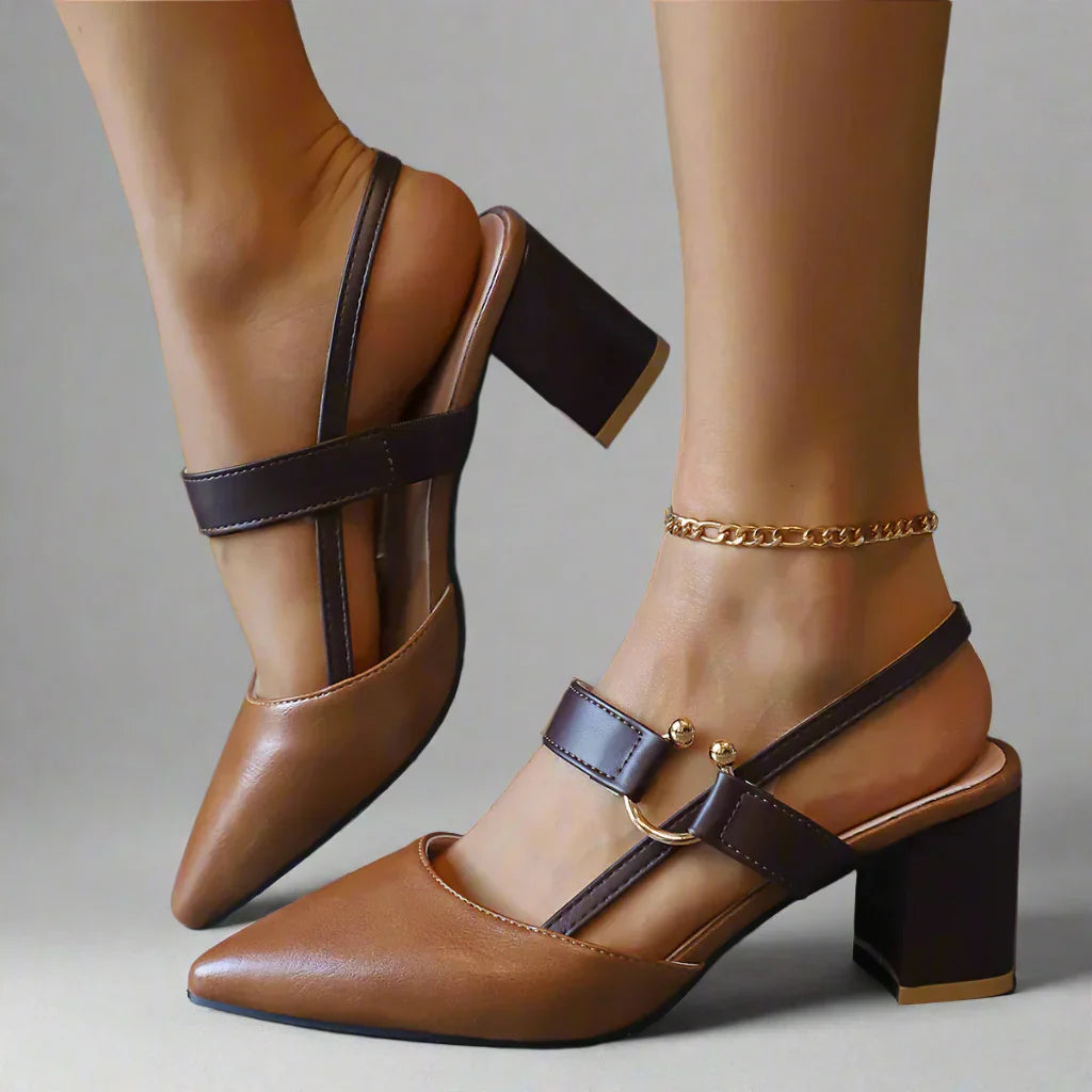 Fernanda – Sapatos Elegantes de Salto com Detalhe Dourado