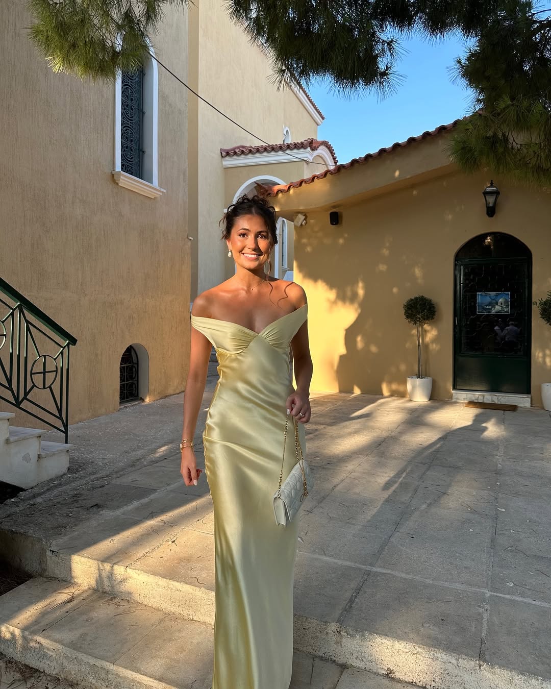 Bárbara | Vestido Maxi em Cetim sem costas
