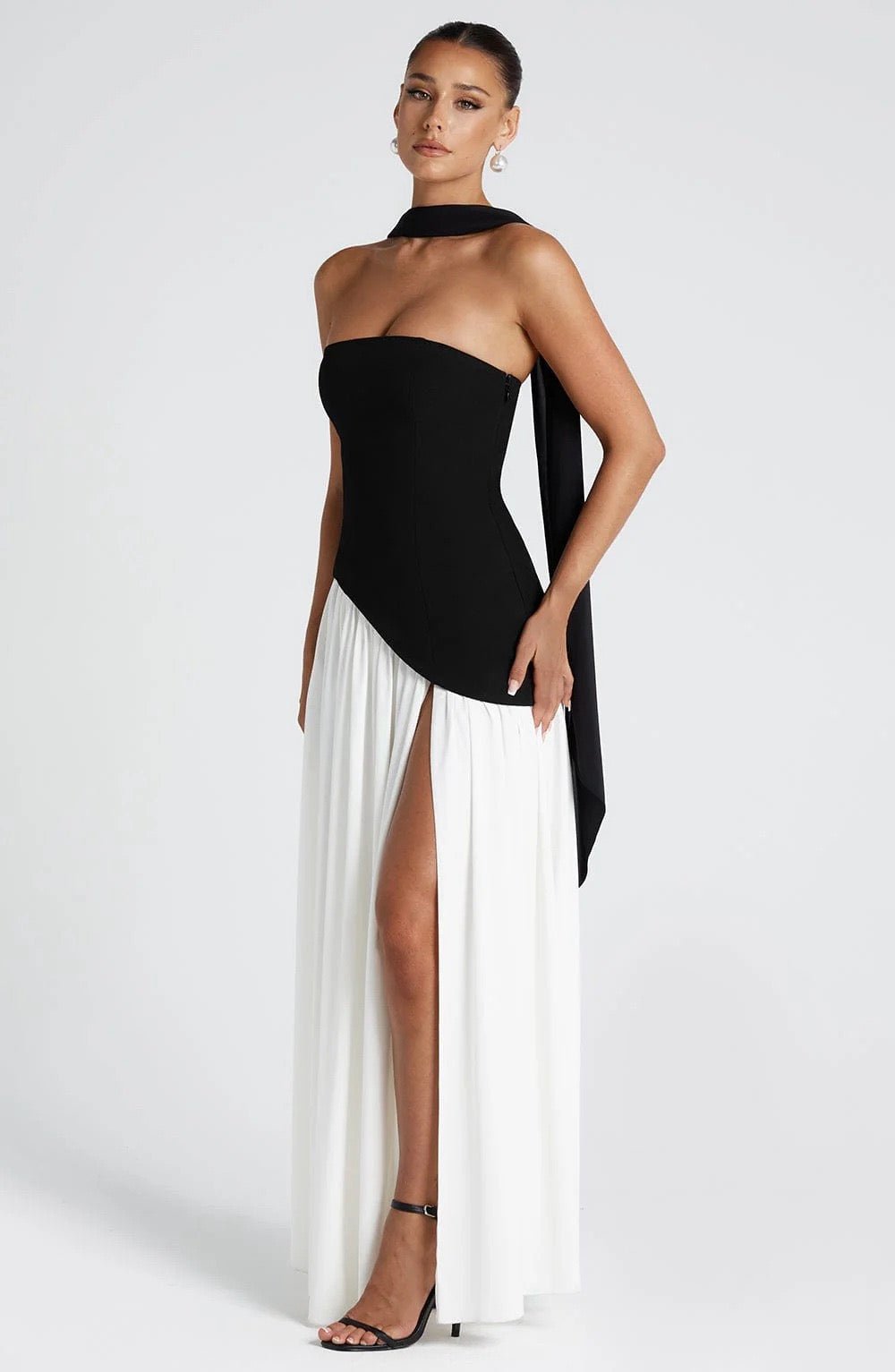 Beatriz™ | Vestido Longo com Corte Sofisticado