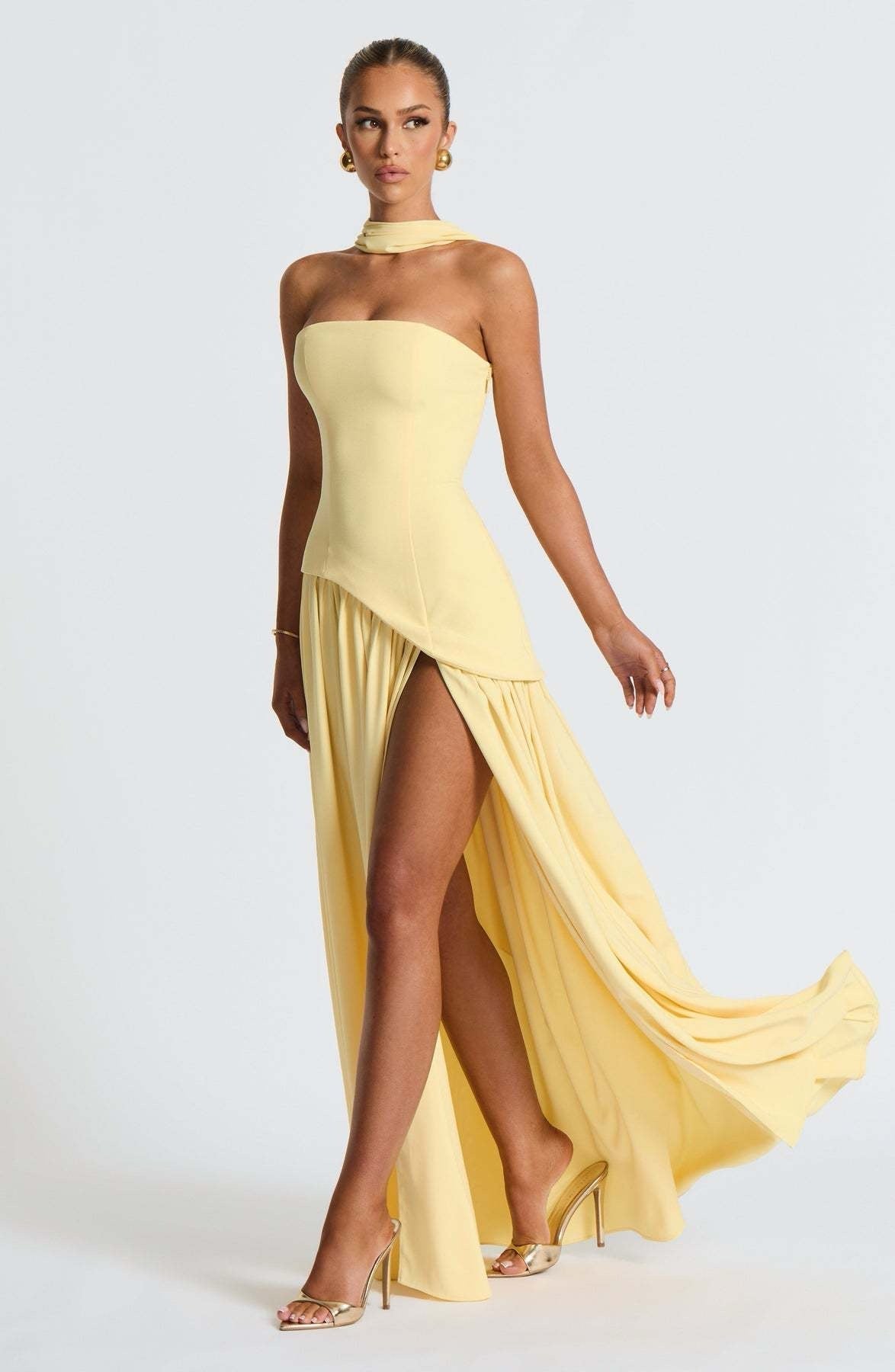 Beatriz™ | Vestido Longo com Corte Sofisticado