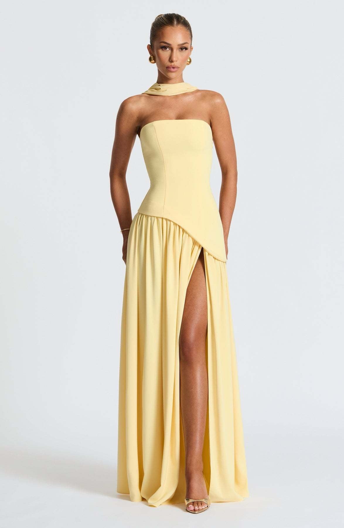Beatriz™ | Vestido Longo com Corte Sofisticado