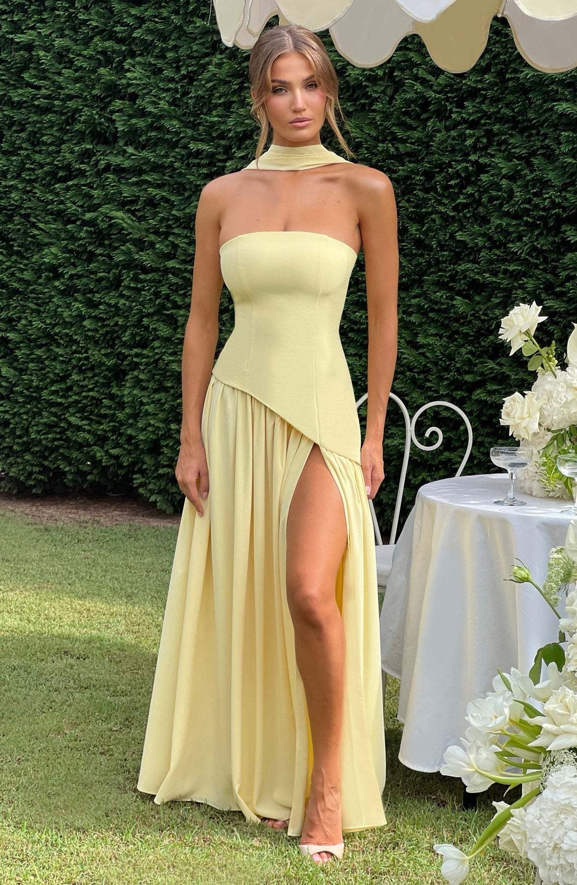Beatriz™ | Vestido Longo com Corte Sofisticado
