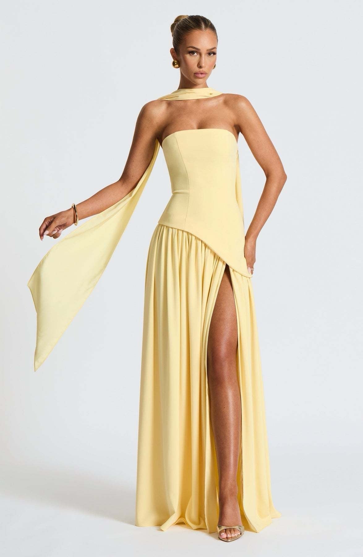 Beatriz™ | Vestido Longo com Corte Sofisticado