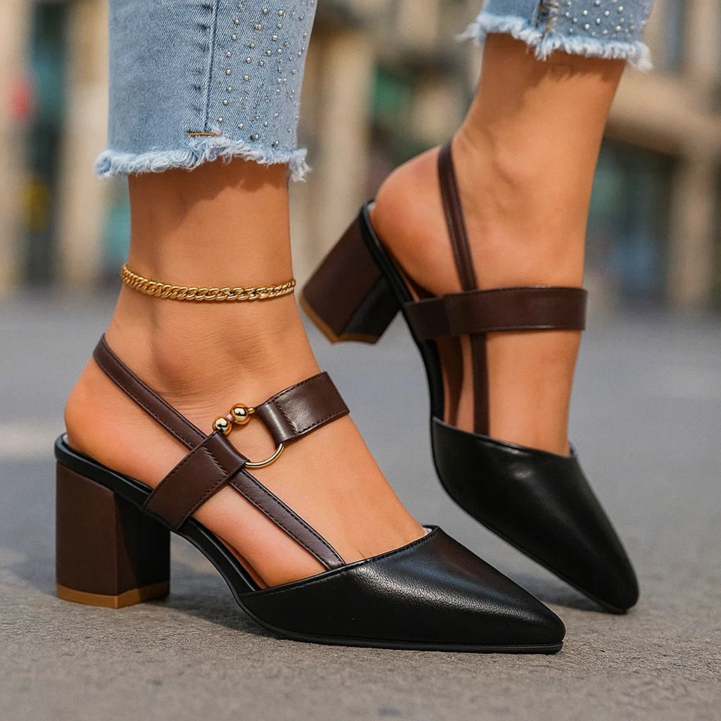 Fernanda – Sapatos Elegantes de Salto com Detalhe Dourado