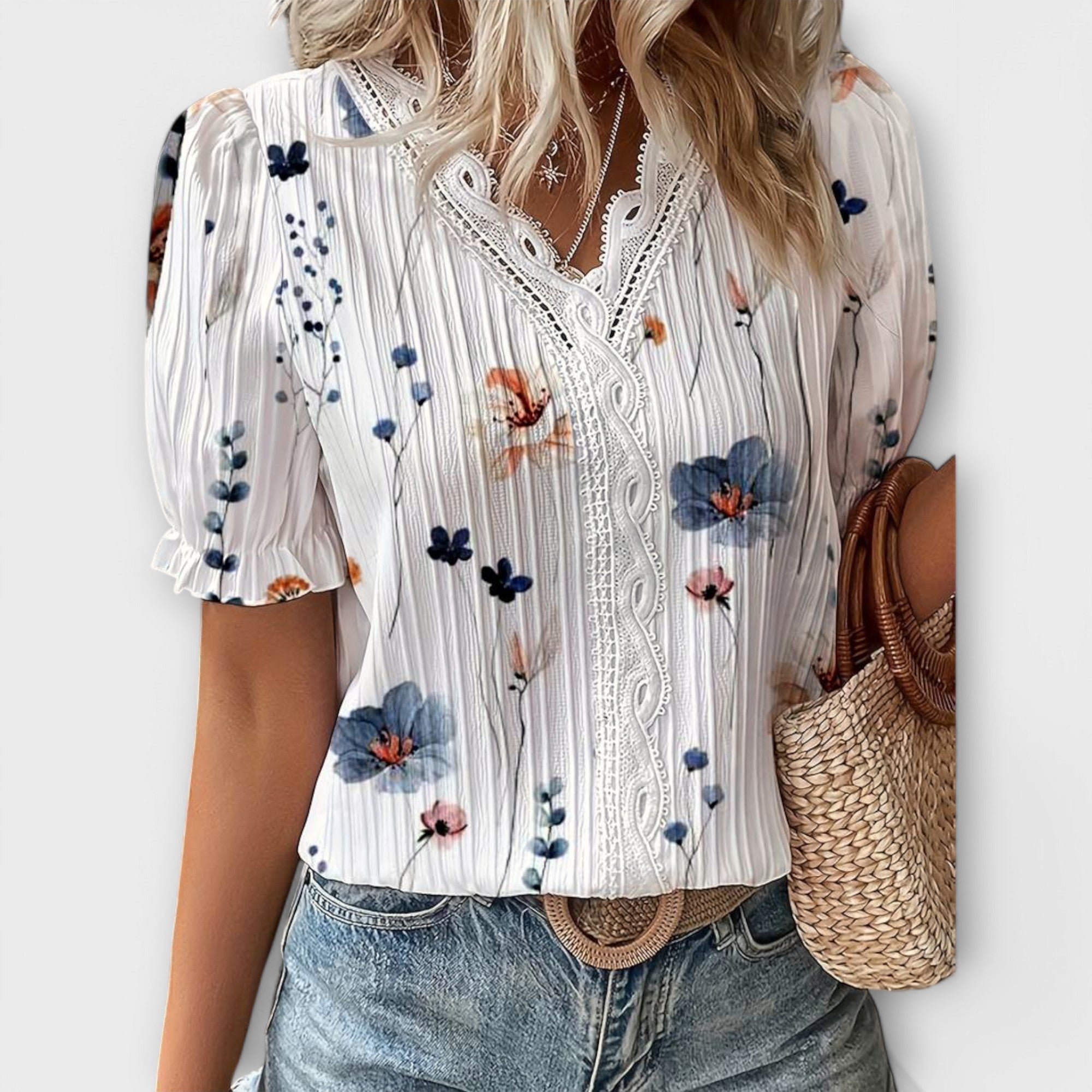 Bruna - Blusa elegante com um decote pontiagudo
