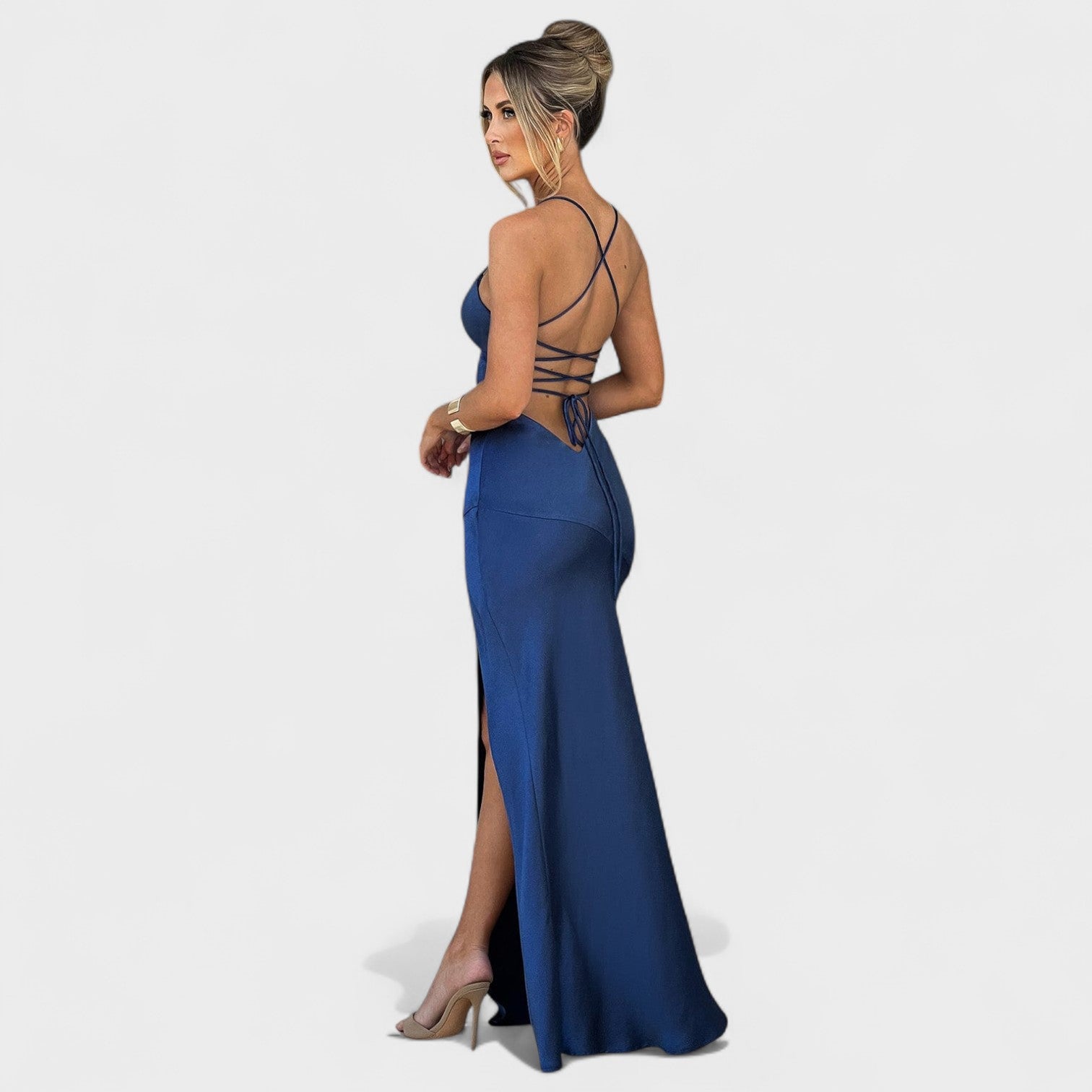 Elena - Vestido de cetim cruzado azul meia-noite