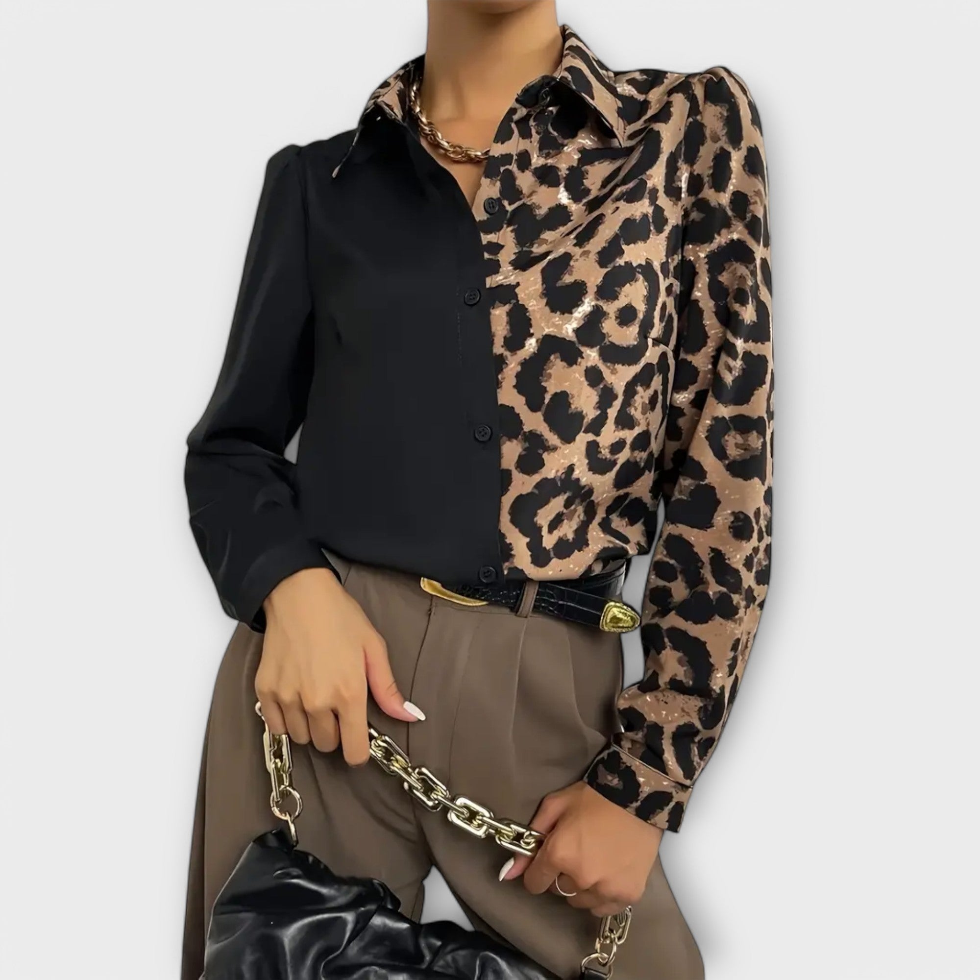 Leo - Blusa simples e elegante