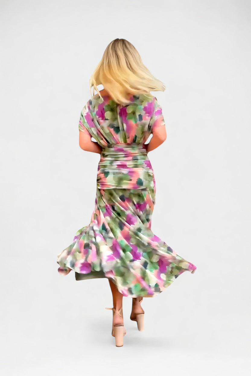 Floribela | Vestido Longo Floral com Decote em V