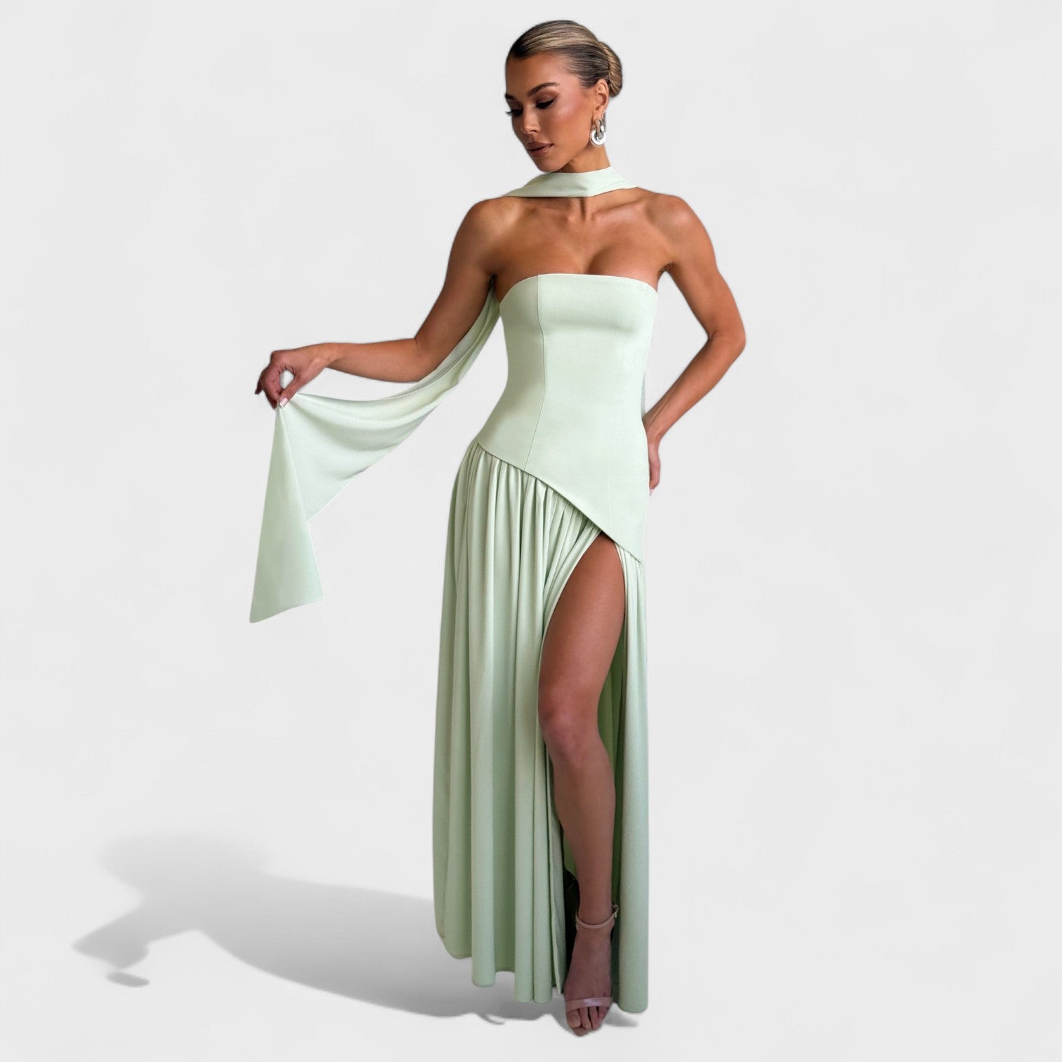 Vestido Maliyah - Corte assimétrico Hortelã